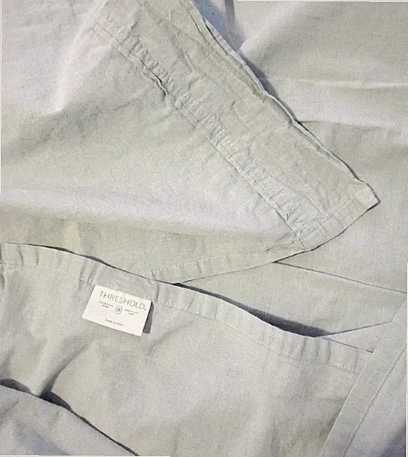 2pc 100% Organic Cotton Queen Sheet Set Threshold Blue Chambray 1 Flat 1 Fitted
