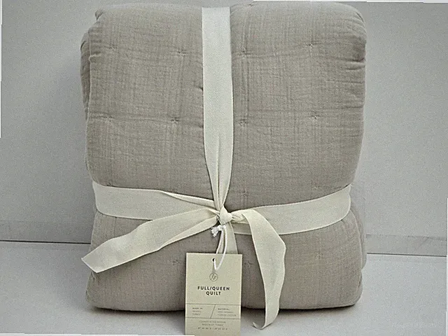 The Citizenry Organic Cotton Gauze Quilt Full/Queen Size - Tan