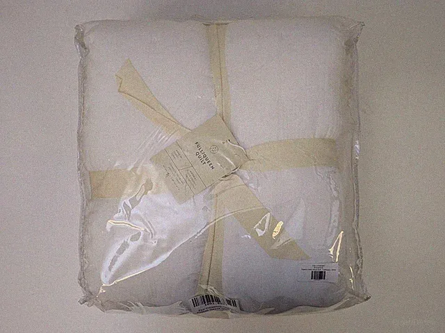 The Citizenry Organic Cotton Gauze Quilt Full/Queen Size - White