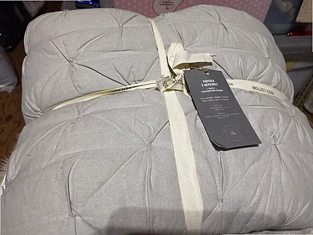 West Elm Organic Pintuck Quilt full queen Gray New
